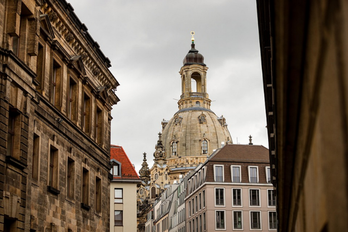Möbeltaxi für einen reibungslosen Möbeltransport in Dresden